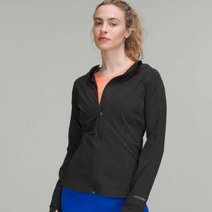NWT Lululemon Lululemon Mist Over Windbreaker Black Size 6